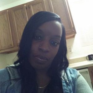 Meet your Posher, Kendra